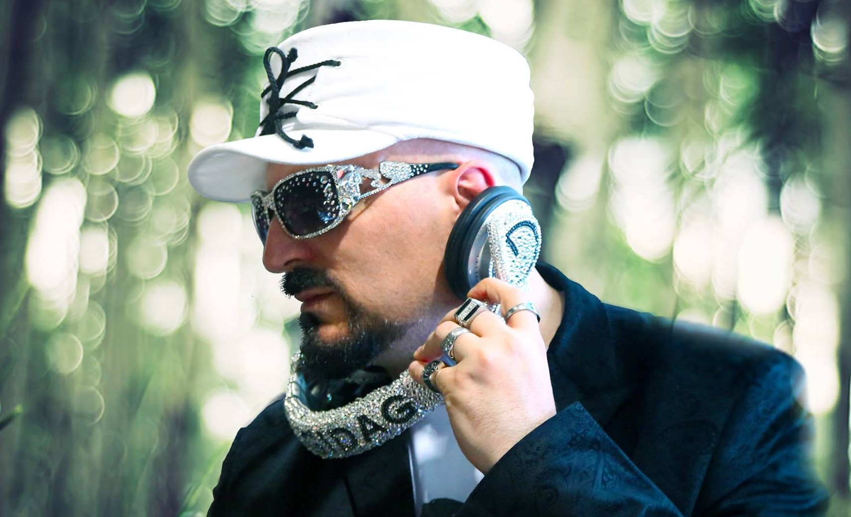 Gigi d. Джиджи д’Агостино. Джиджи д’Агостино итальянский диджей. Gi gi Dagostino la. Gigi d Agostino картинки.