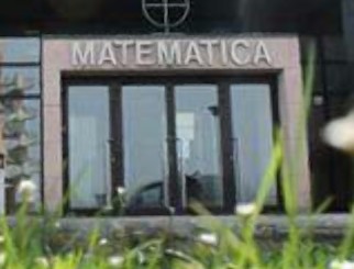 università
