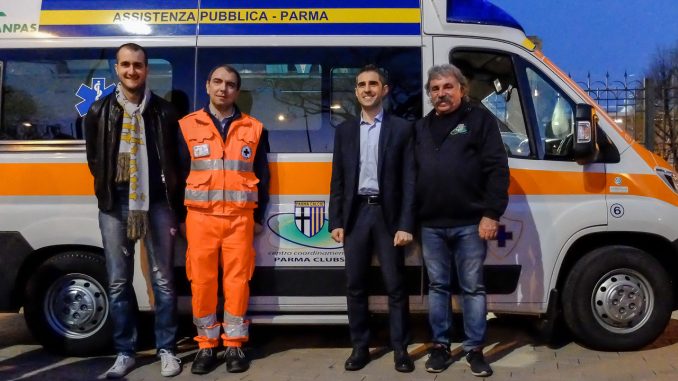 AP_donazione ambulanza Centro Coordinamento Parma Clubs_Bosi, Bellingeri, Pizzarotti, Manfredini
