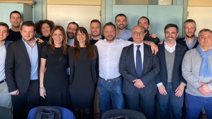 Borgonzoni con consiglieri Lega e segretari Vinci e Morrone