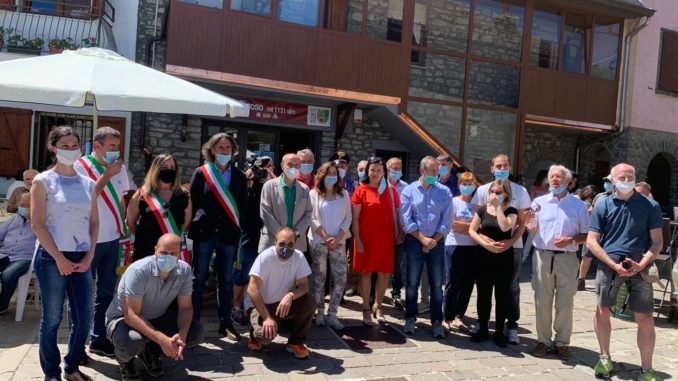 Cooperativa Corte di Rigoso, l'inagurazione con l'assessora Lori