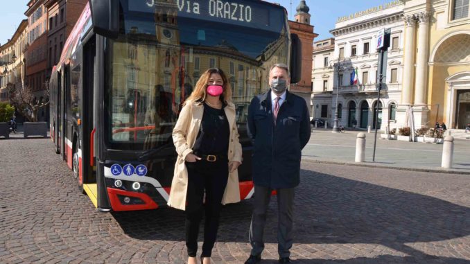 BENASSI PRADA CARTA CREDITO 29 3 21 UNO