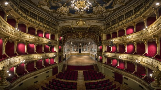 teatro magnani