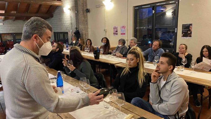 UN CALICE DI VINO SOLIDALE Contro la violenza sulle donne a Torrile 004