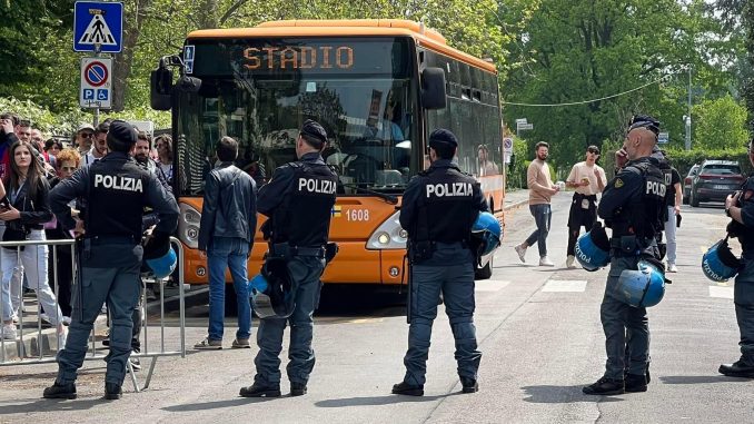 polizia_stadio