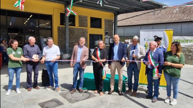 Foto_CAP_-_Taglio_del_nastro_Bardi
