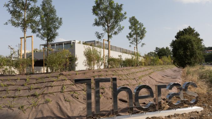theras