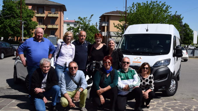 Nuovo Taxi sociale 01
