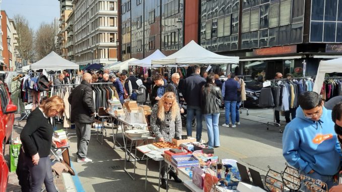 foto mercatino