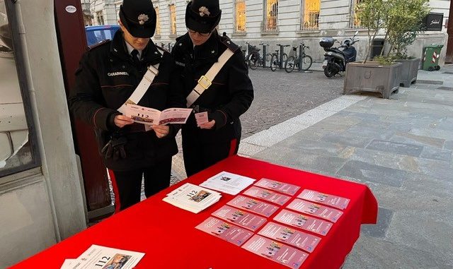 25.11.2024 Parma foto Gazebo contro la violenza sulle donne
