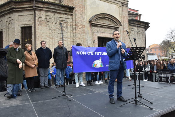 2018 11 15 Sindaco Paci marcia contro leggirazziali2