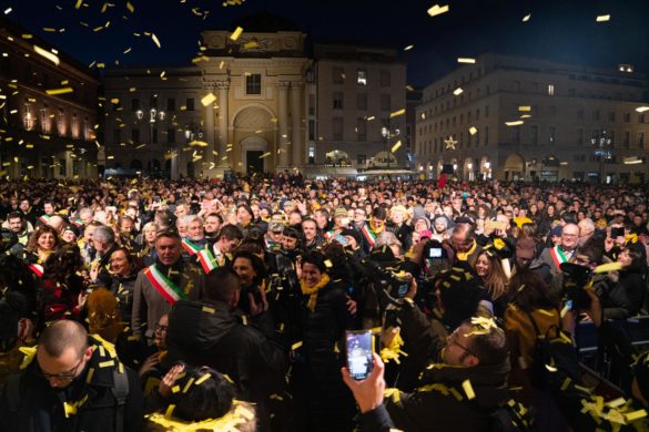 2020 01 11 Pizzarotti Guerra Inaug Parma 2020-11