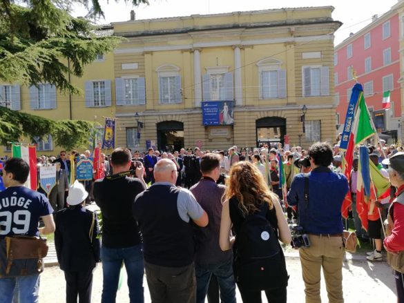 31301622_10213766505910312_4674856809733816320_n