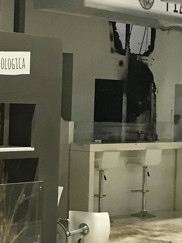 32239618_10212999464554567_8378378105160466432_n