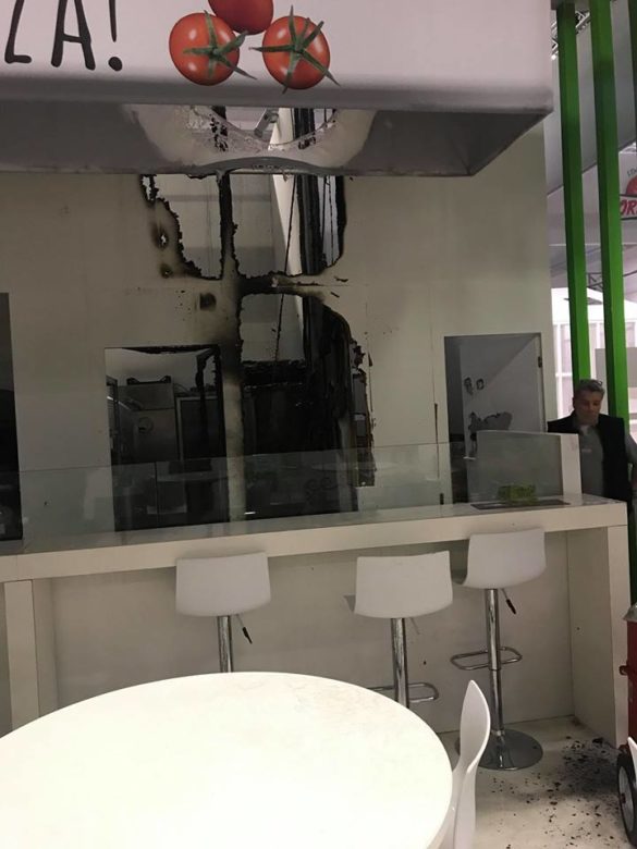 32247335_10212999464194558_8316369961501065216_n