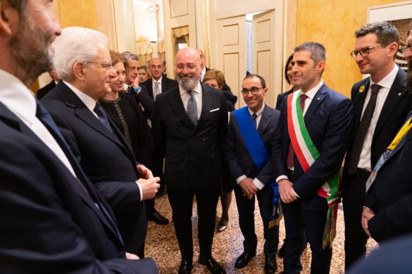 49374372417_94223f52fd_k