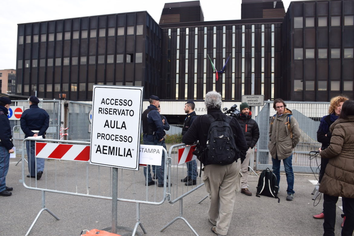 TribunaleProcessoAEmilia013