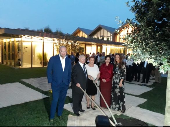 davinesWhatsApp Image 2018-09-12 at 22.31.23