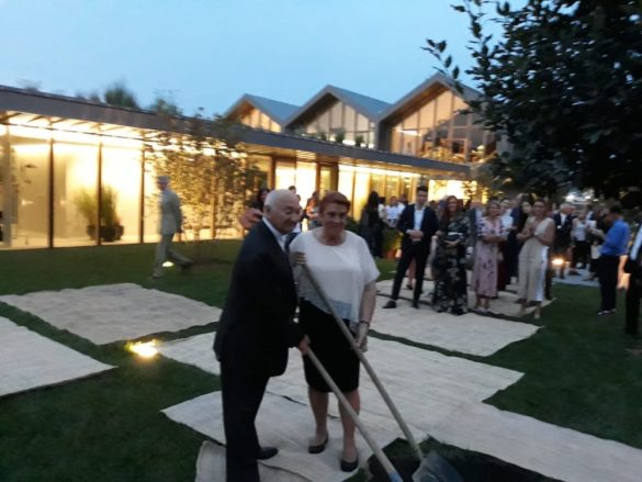 davinesWhatsApp Image 2018-09-12 at 22.31.57