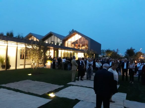 davinesWhatsApp Image 2018-09-12 at 22.57.16