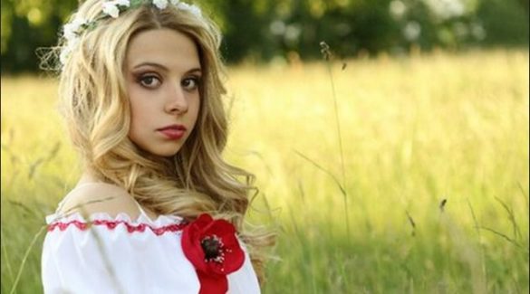 misshitler-102114-1423578065