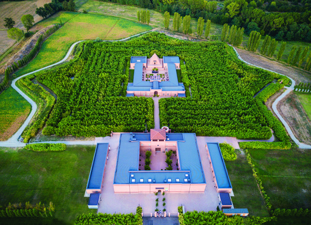 4_Il-Labirinto-della-Masone-visto-dall-alto