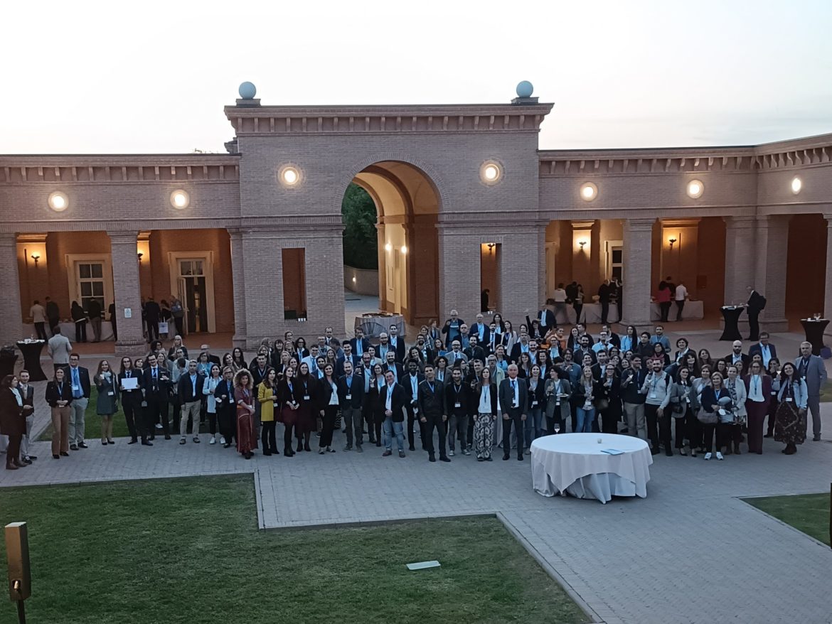 Foto-gruppo-research-day-scaled