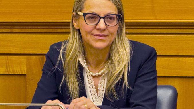 Laura Cavandoli (7)