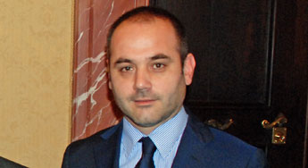 zoni90.jpg
